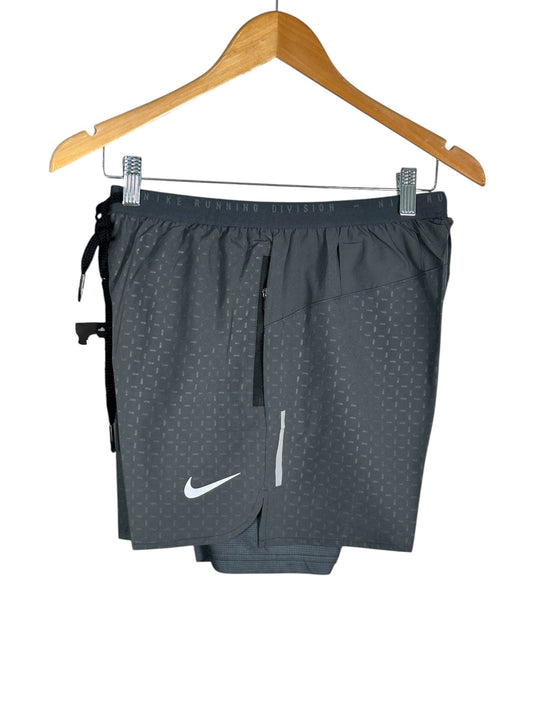 Short Nike con licra