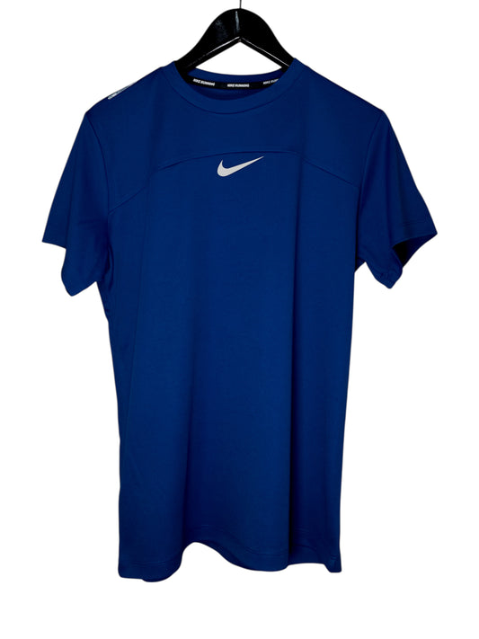 Camiseta Nike con corte