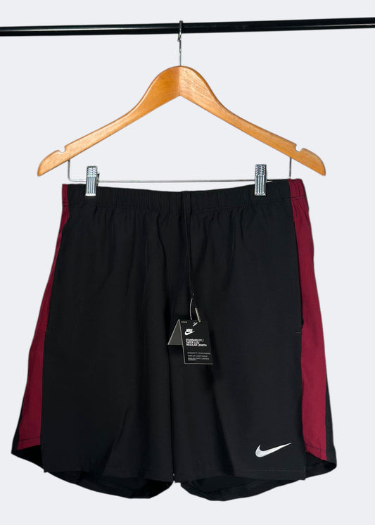 Short con franja
