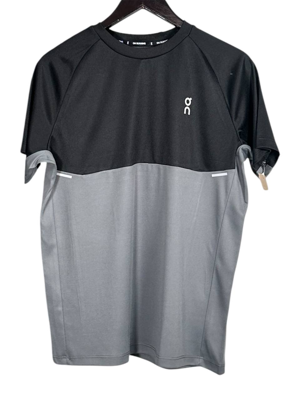 Camiseta on doble tono